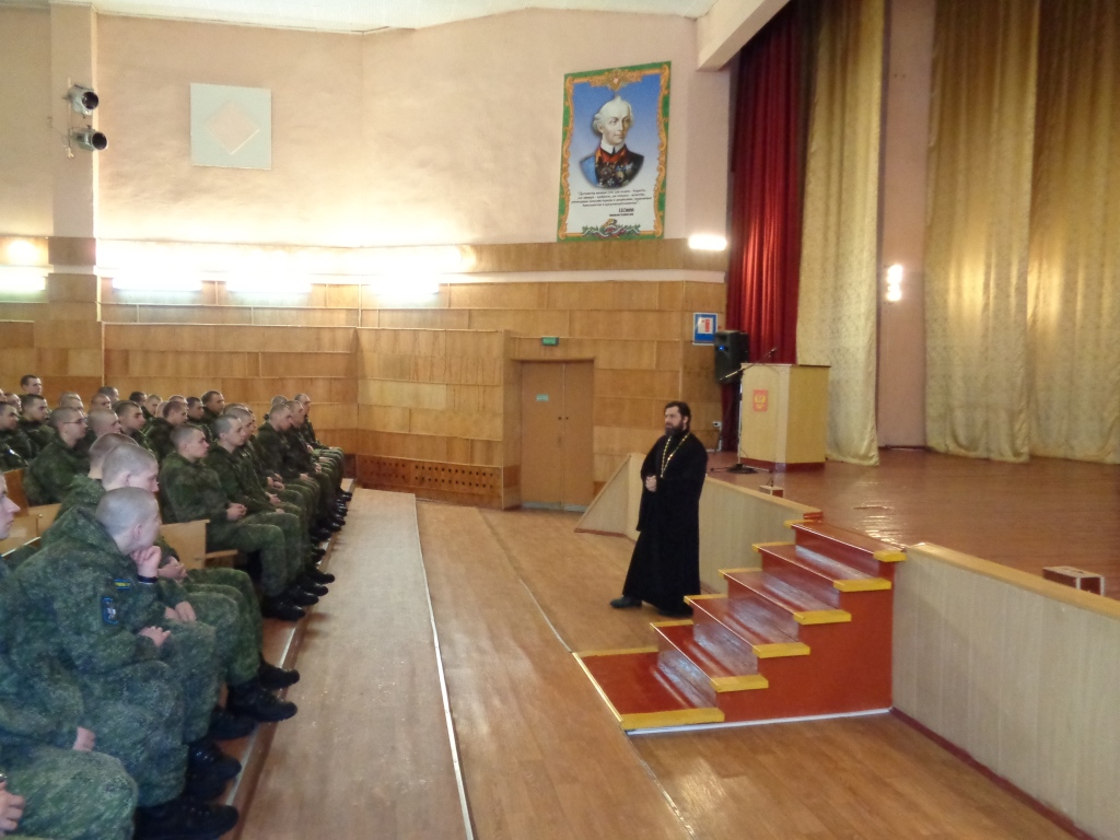 Беседа в войсковой части и солдатская поездка в храм
