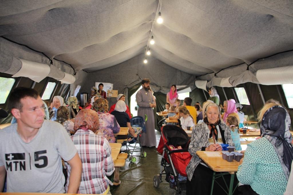 Престольный праздник Казанского храма д. Грайвороны