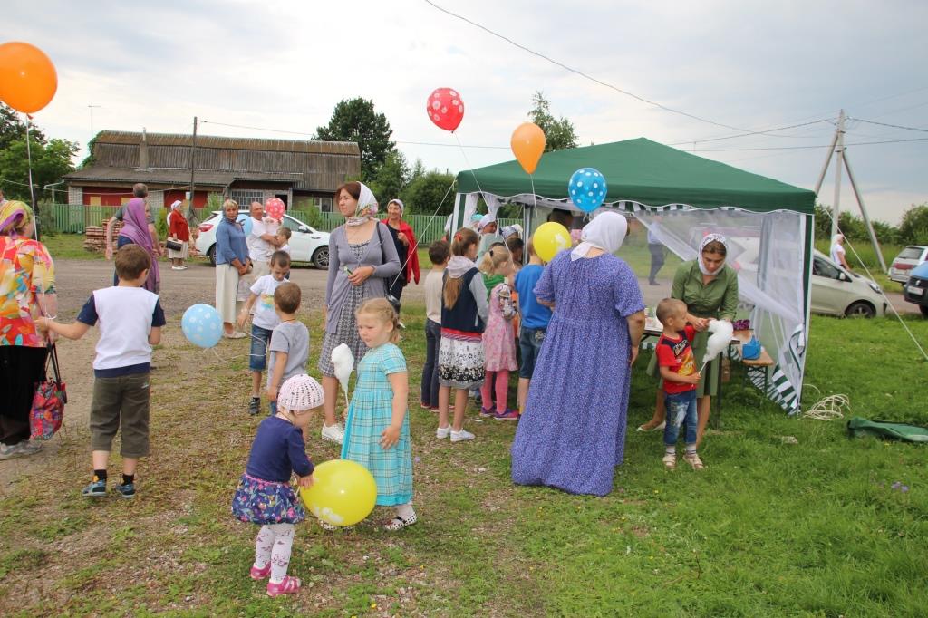 Престольный праздник Казанского храма д. Грайвороны
