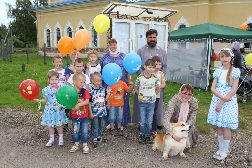 Престольный праздник Казанского храма д. Грайвороны