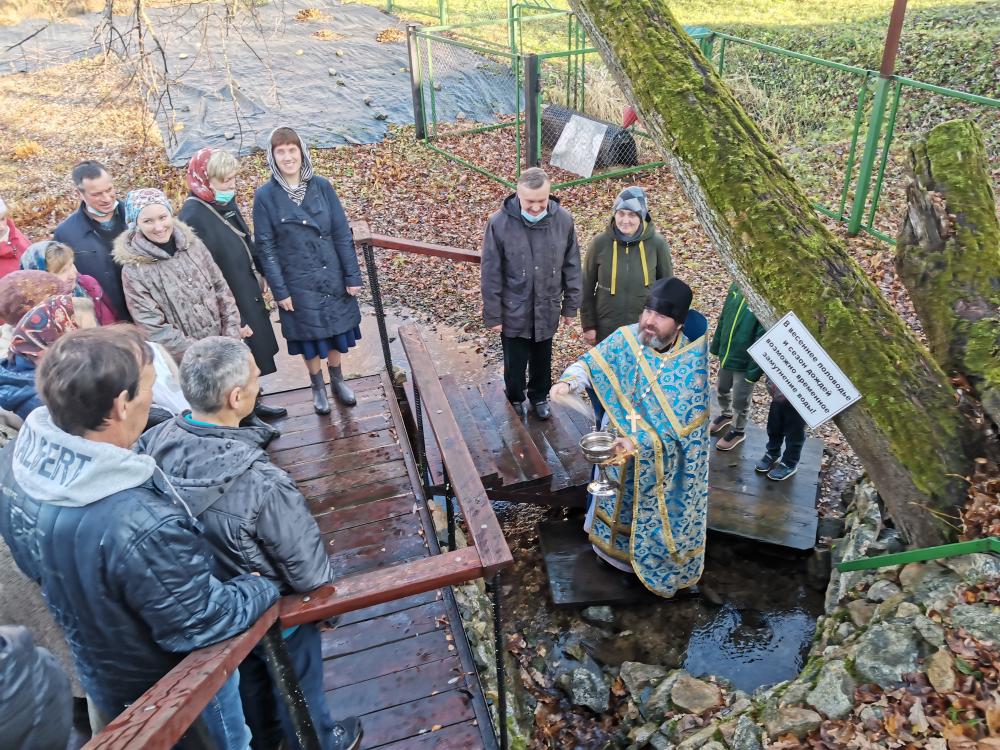 Престольный Праздник в Казанском храме деревни Грайвороны