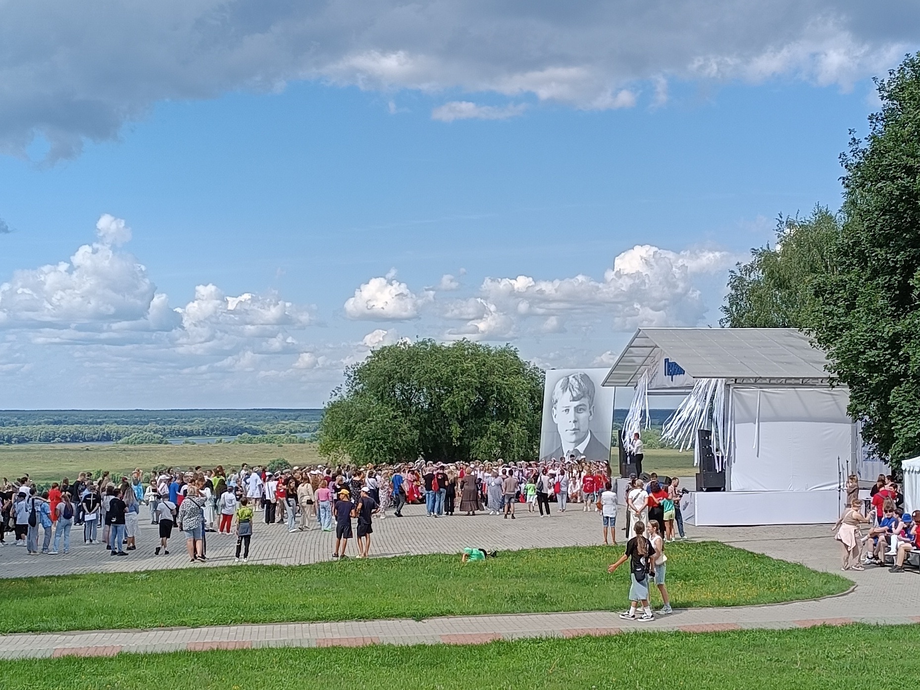 Поездка на «Есенинский фестиваль» в с. Константиново.