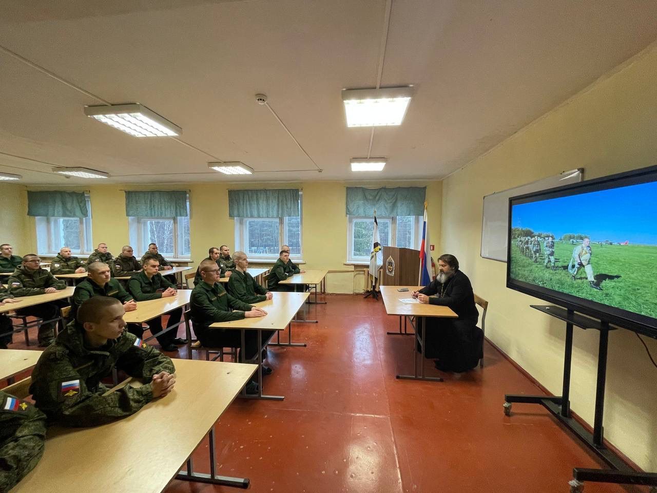 Беседа в войсковой части