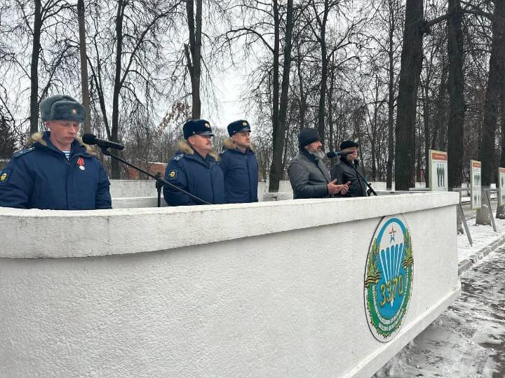 Награждение военнослужащих.