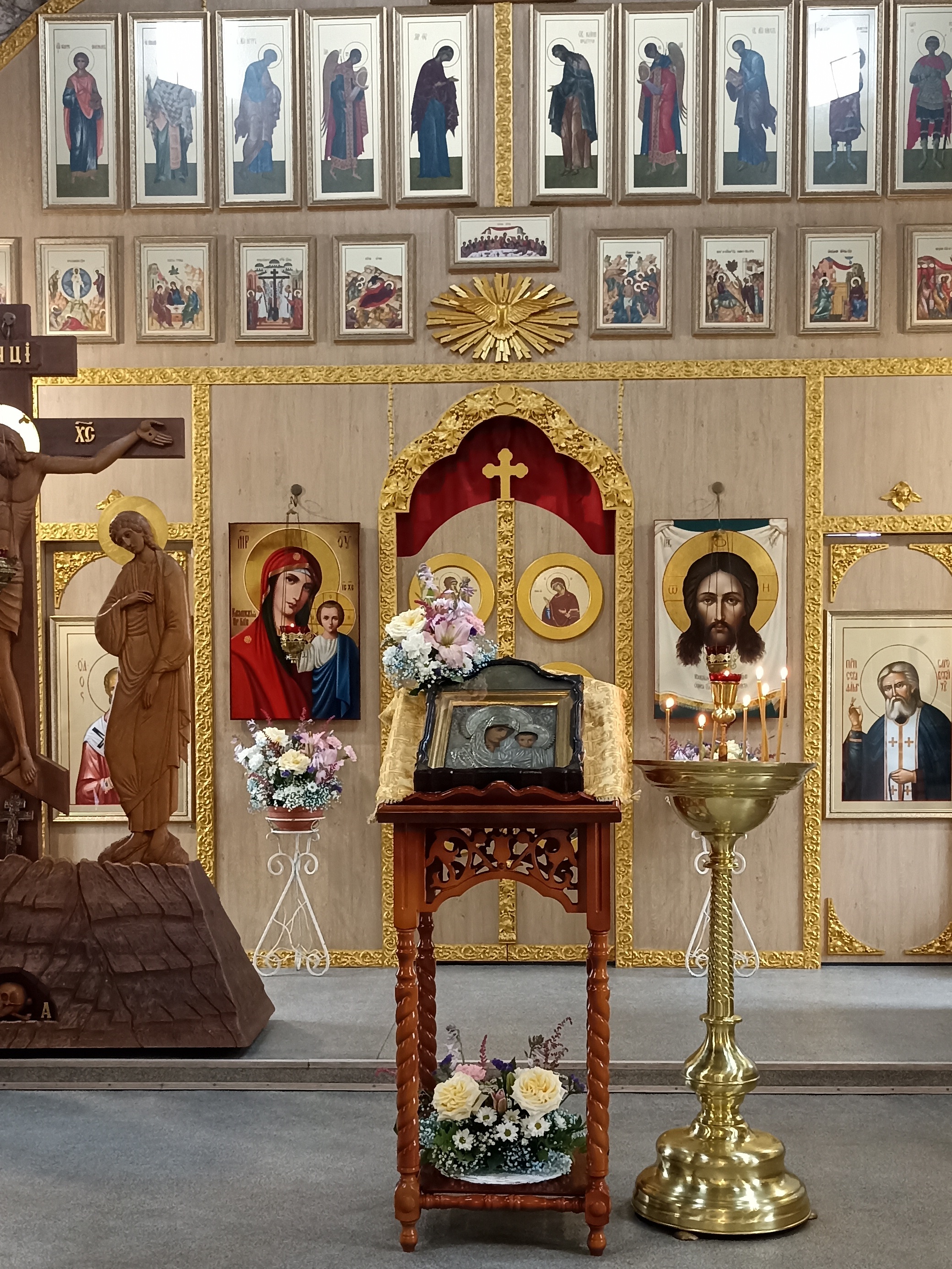 Престольный Праздник в Казанском храме деревни Грайвороны