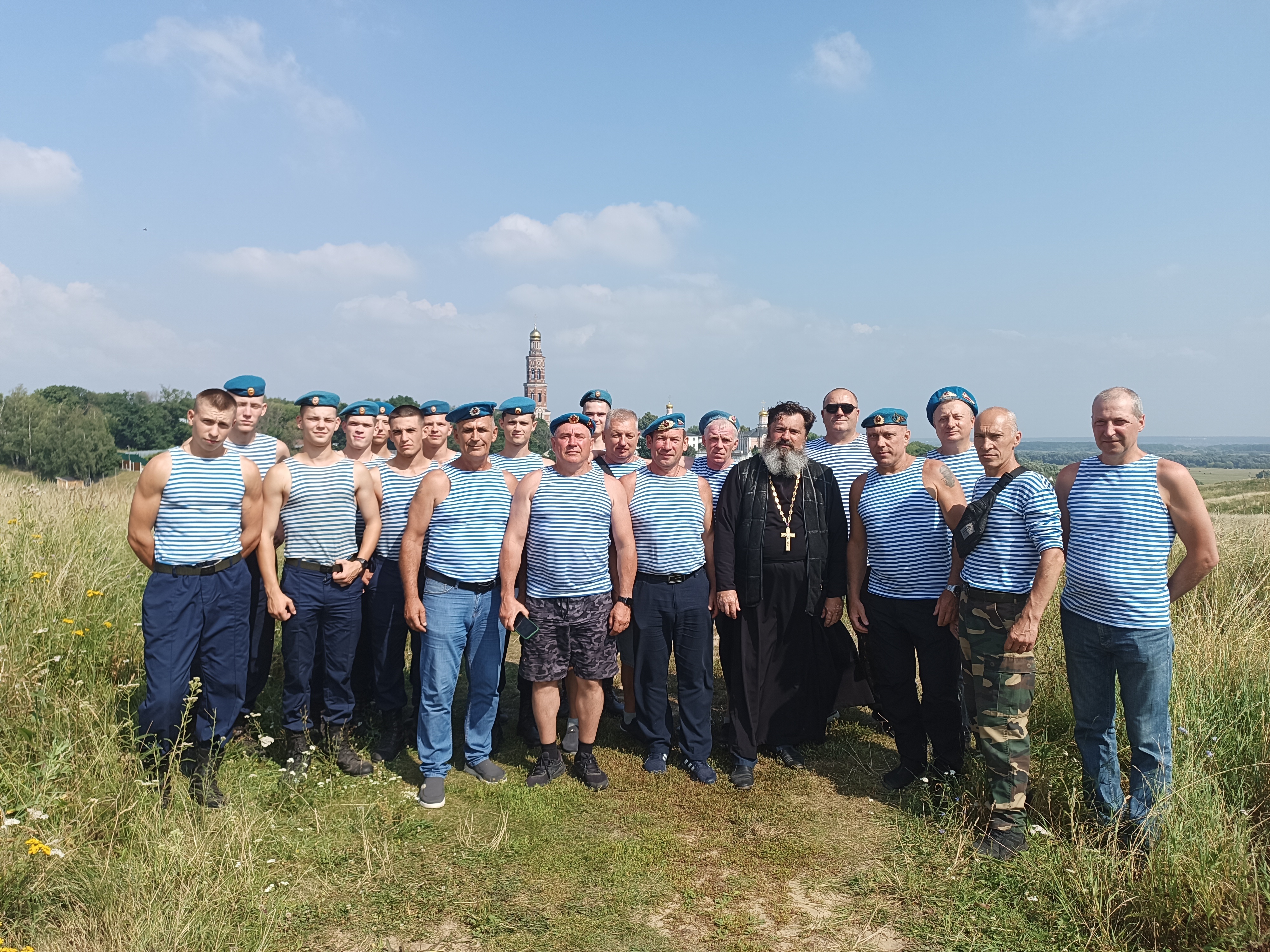 Поездка в село Константиново с военнослужащими в день воздушно-десантных войск России и День памяти св. Пророка Божия Илии.