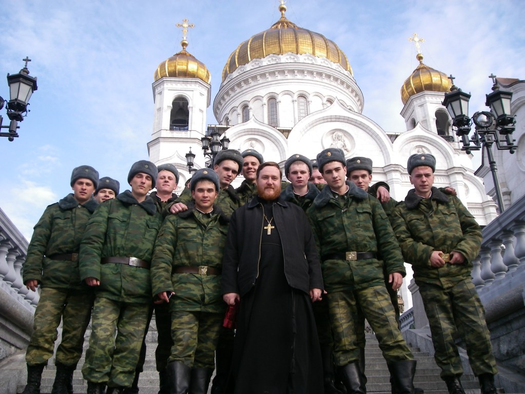 В октябре военным. Войсковая часть 63184 Коломна. В/Ч 63184. Солдаты на экскурсии. В Ч 63184 ВКППЗ.