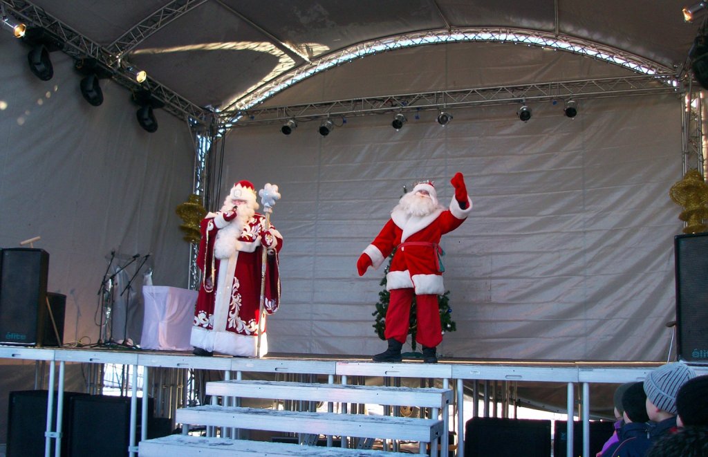 Поездки на праздничную программу "В гостях у Деда Мороза и Санта-Клауса"