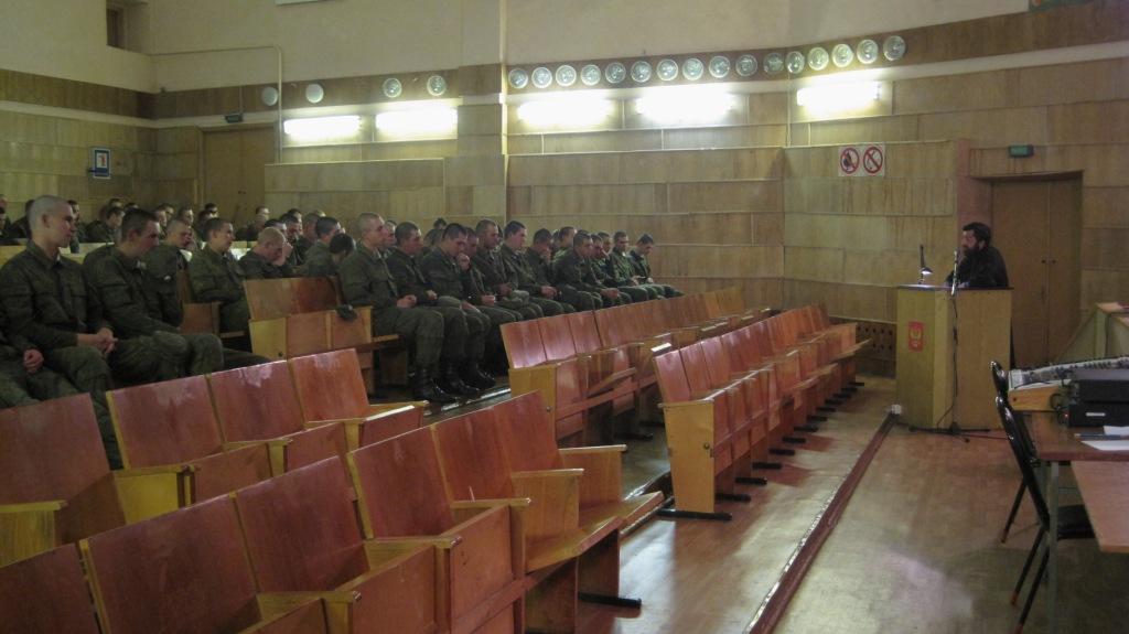 Беседы в войсковых частях в сентябре