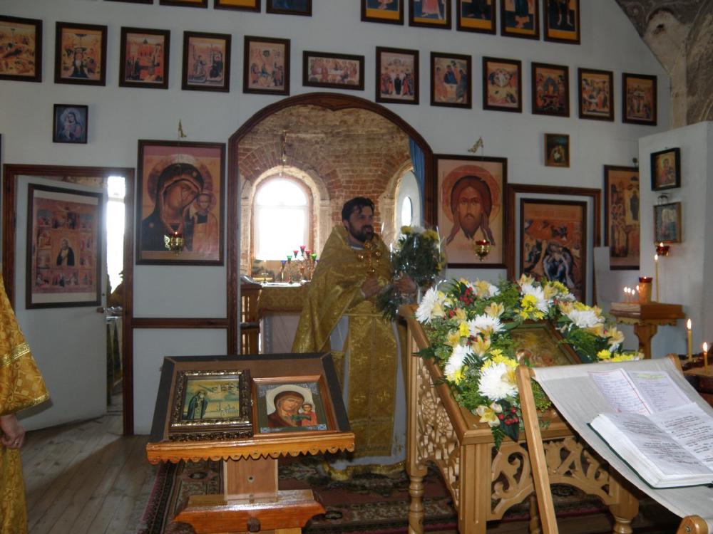 Празднование Тихвинской иконе Божией Матери