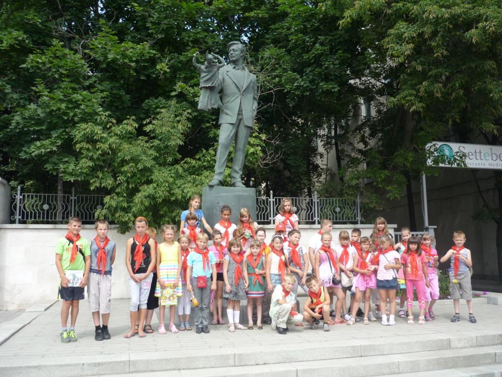 Поездка в театр кукол