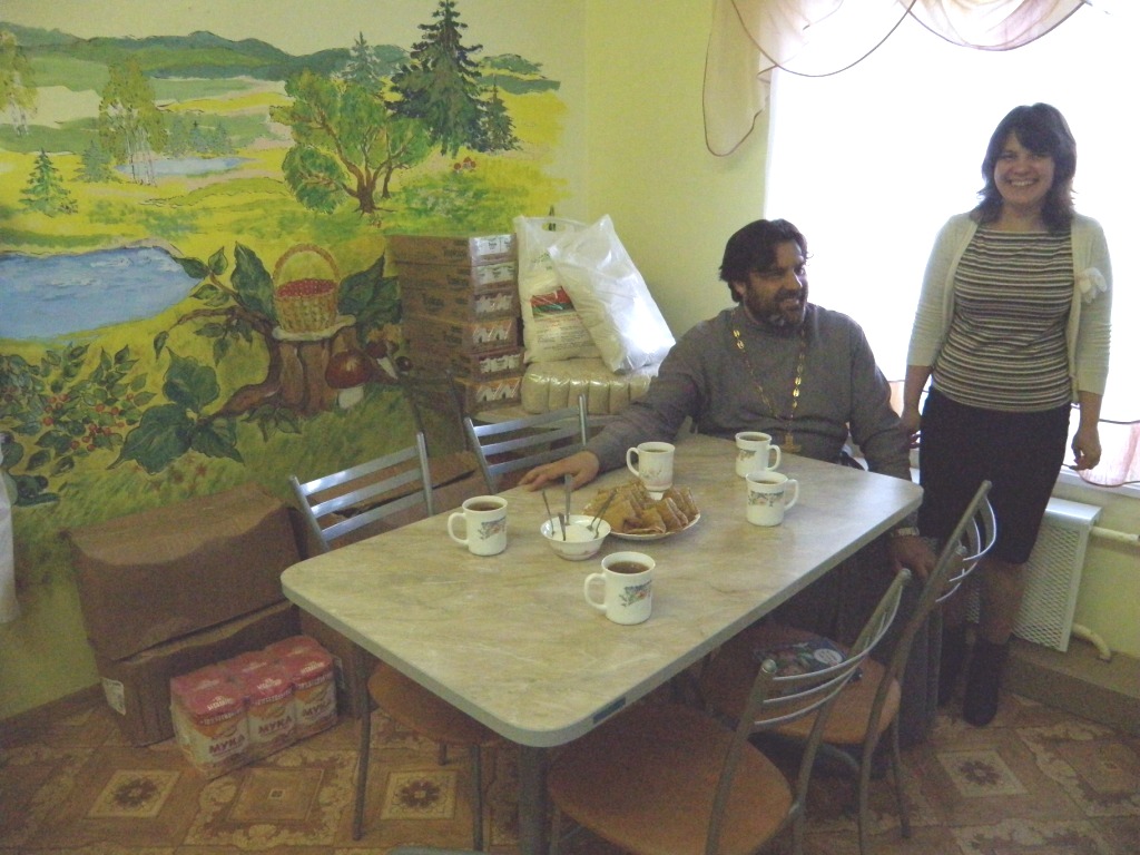 "Согреем детские сердца"