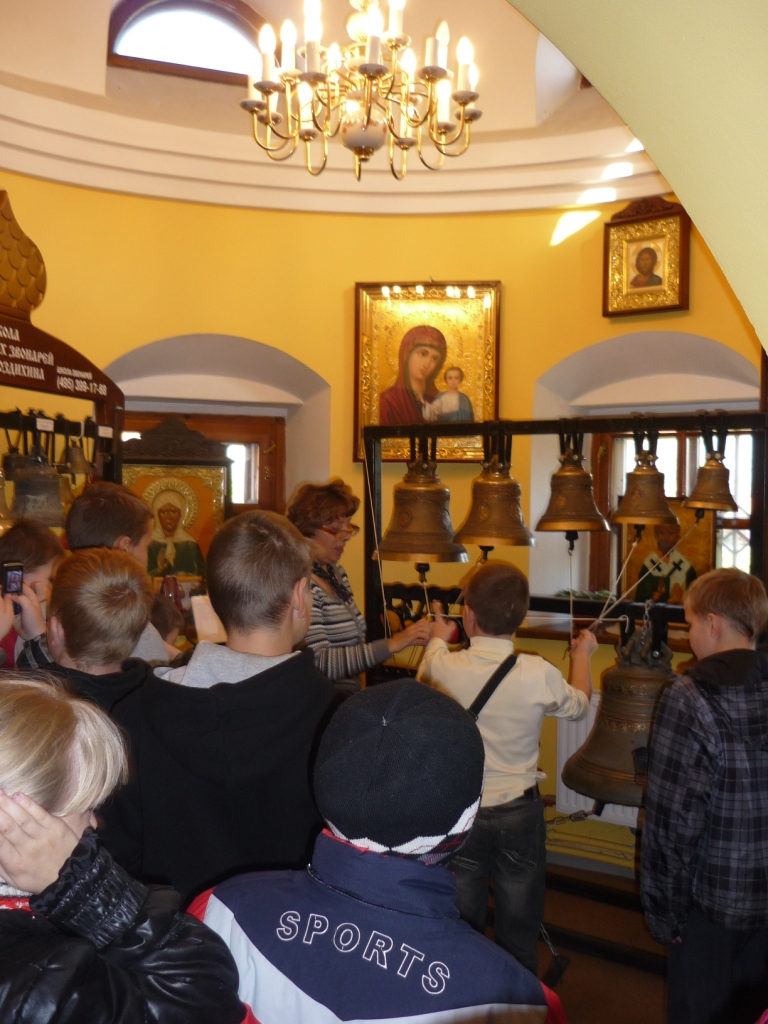 "Согреем детские сердца"