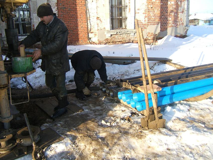 Начало буровых работ