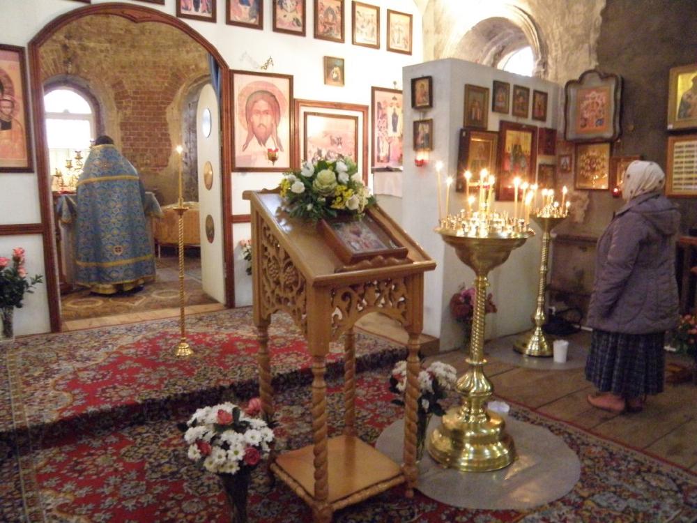 Покров Пресвятой Богородицы