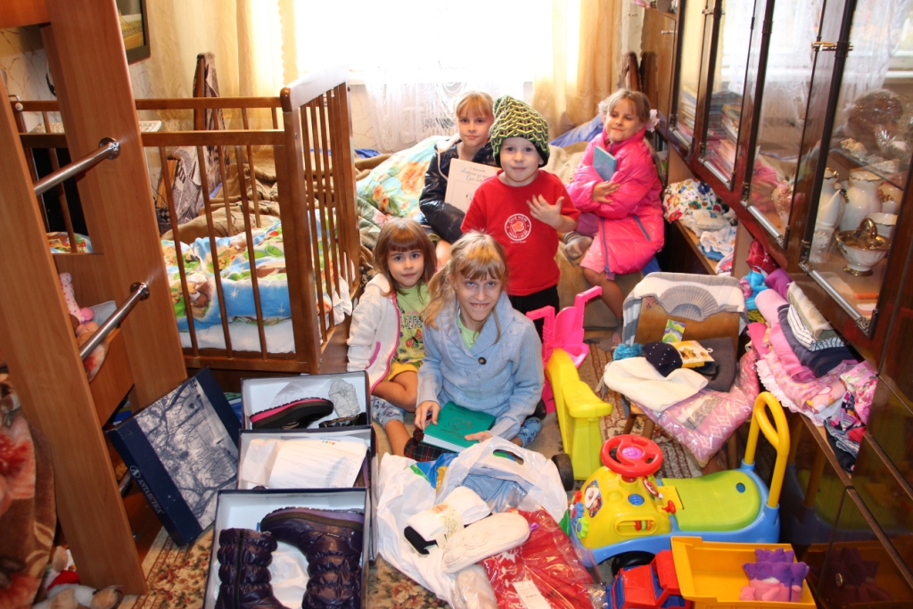 Согреем детские сердца