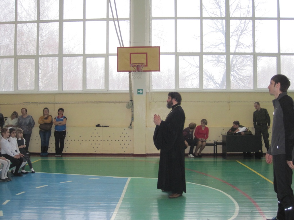 Школьный смотр строя и песни