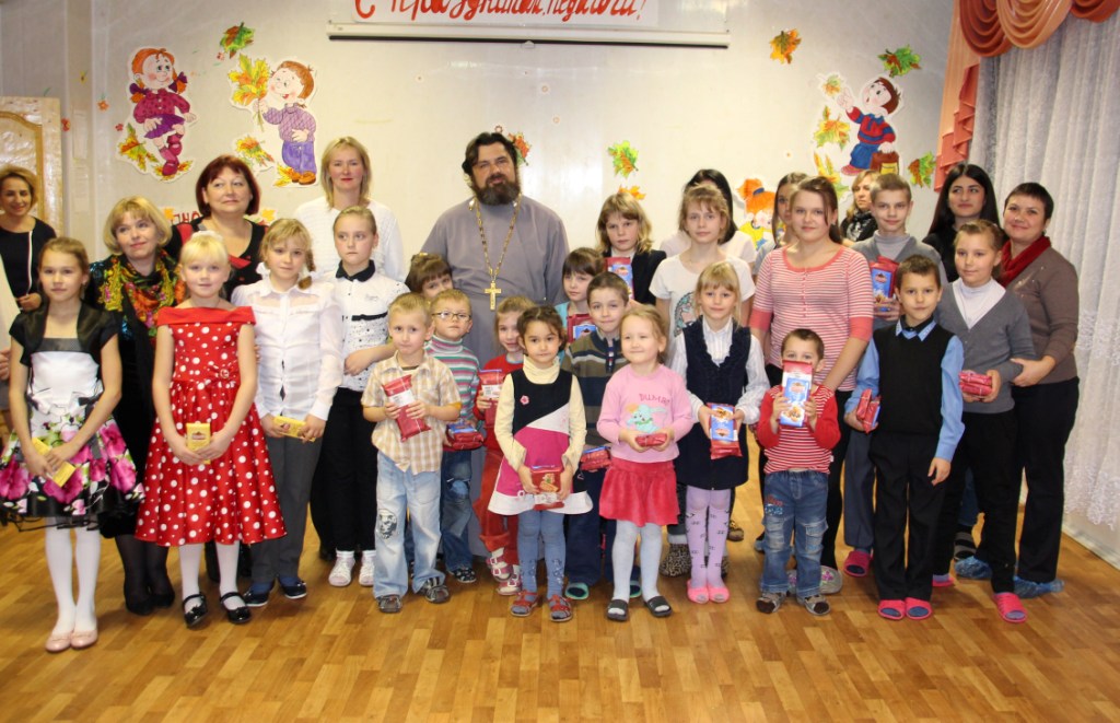 Согреем детские сердца